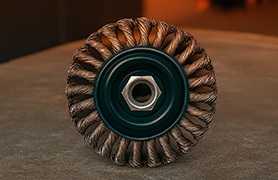 The FANDELI Braided Circular Brush